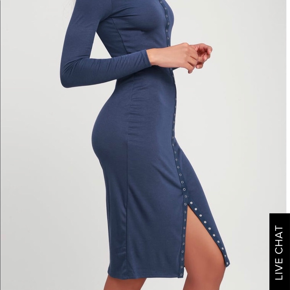 Lulus Ribbed Snap Front Midi Dress - Picture 3 of 5